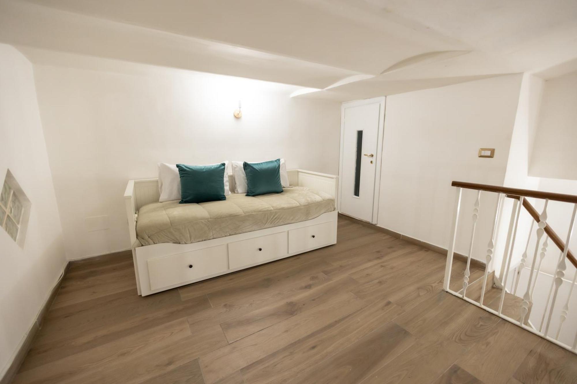 Re-Fra Home Napels Buitenkant foto